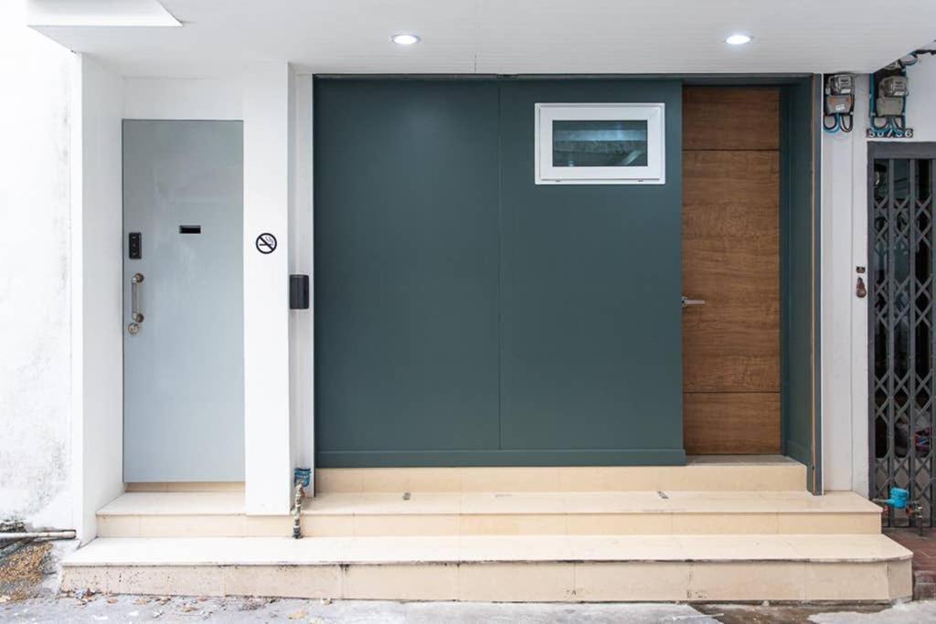 דירות בנגקוק P2 Silom Large 2Beds Full Kitchen Wifi 4-6Pax מראה חיצוני תמונה