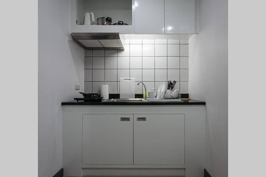 דירות בנגקוק P2 Silom Large 2Beds Full Kitchen Wifi 4-6Pax מראה חיצוני תמונה