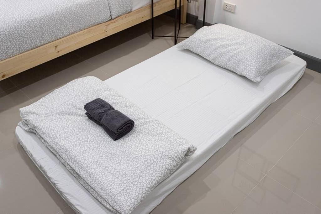 דירות בנגקוק P2 Silom Large 2Beds Full Kitchen Wifi 4-6Pax מראה חיצוני תמונה